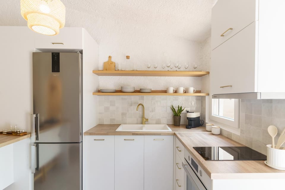 Kitchen or kitchenette, minibar, pet friendly, stove