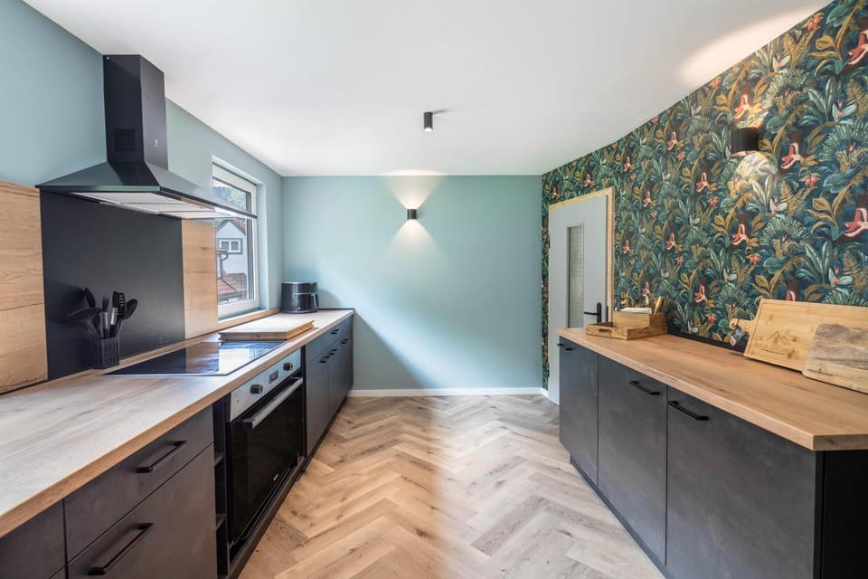 Kitchen or kitchenette, Living room