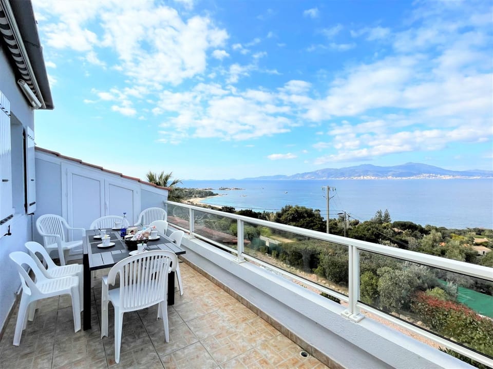 Patio, Balcony/Terrace, Sea view