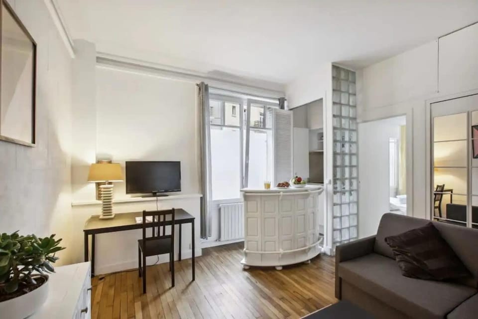 Appartement lumineux & agreable Apartment in Paris