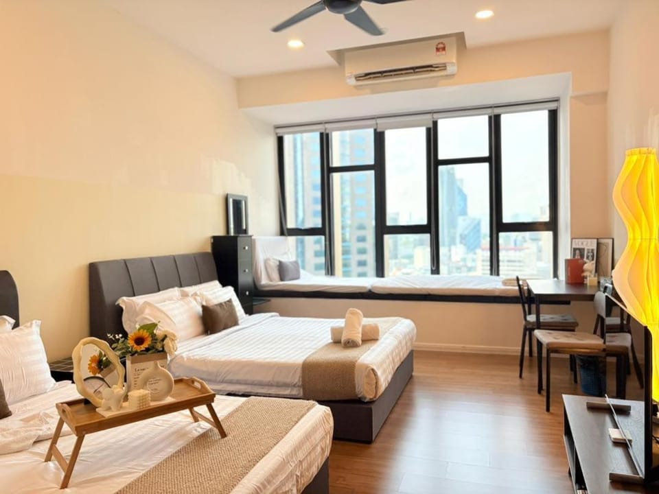 KLCC VIEW,5 mins to KL TOWER Apartment in Federal Territory of Kuala Lumpur