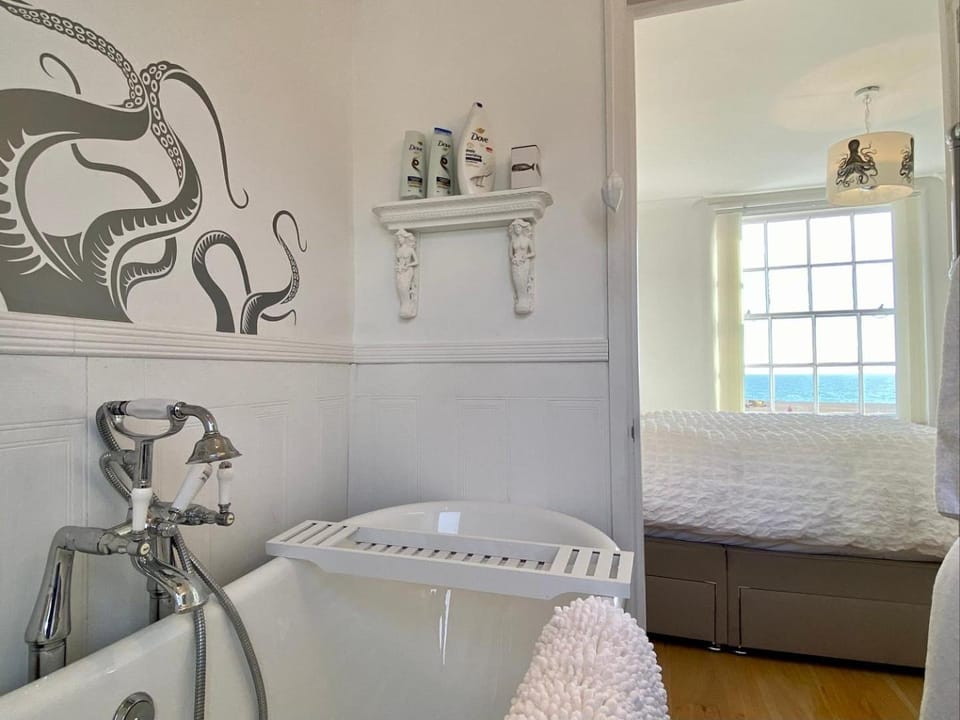 Bathroom, Bedroom