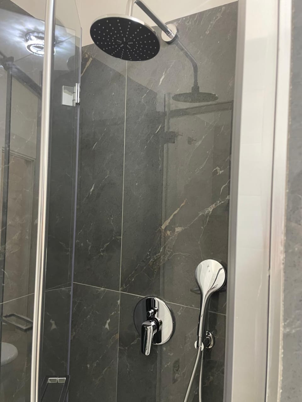 Shower, Bathroom, heating