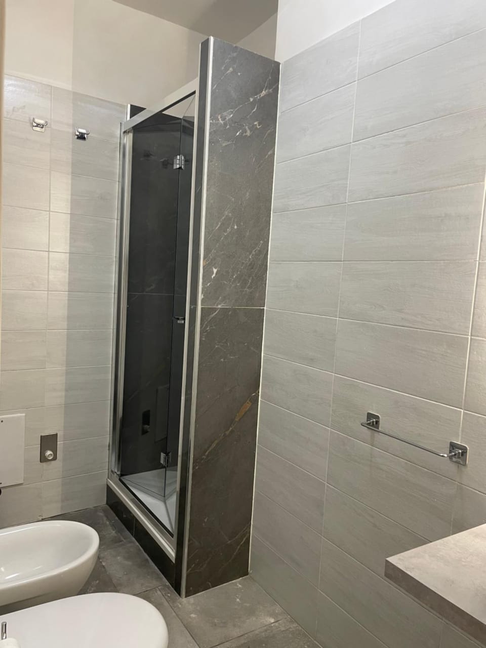 Shower, Toilet, Bathroom, towels