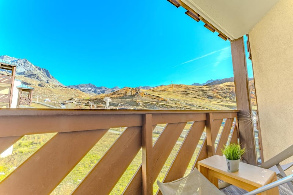 Blue Mountain / 5 persons Apartment in Les Allues