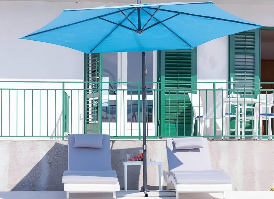 Patio, Day, View (from property/room), Balcony/Terrace, sunbed