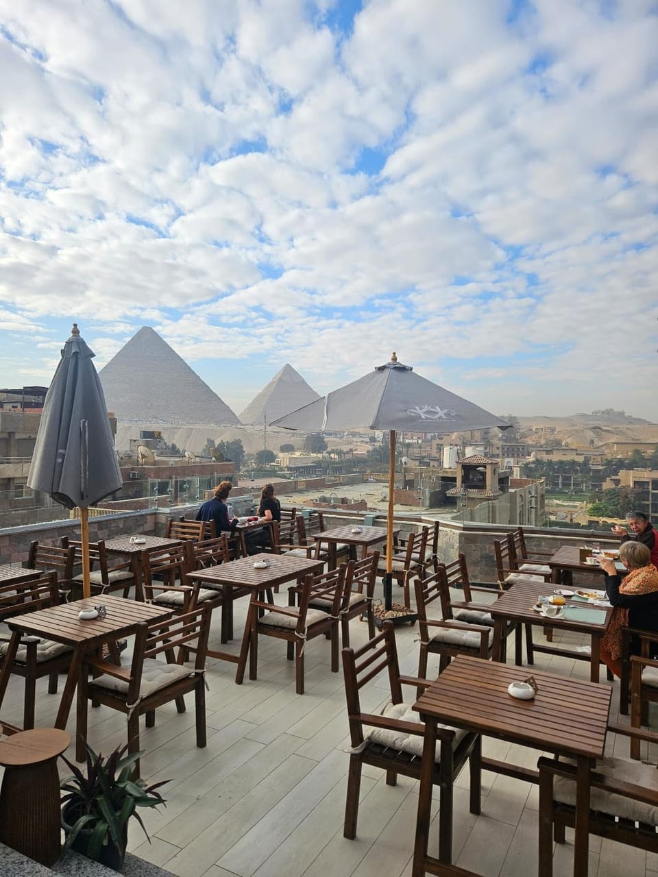 Property building, Restaurant/places to eat, Breakfast