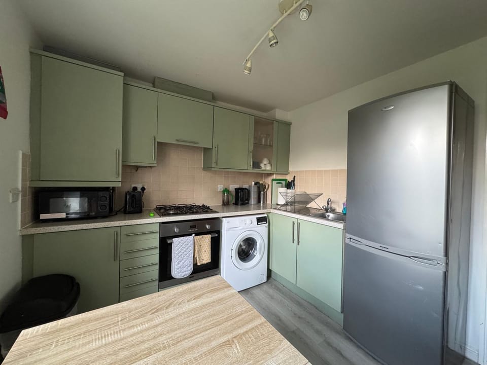 Coffee/tea facilities, oven, pet friendly, stove, toaster, washing machine