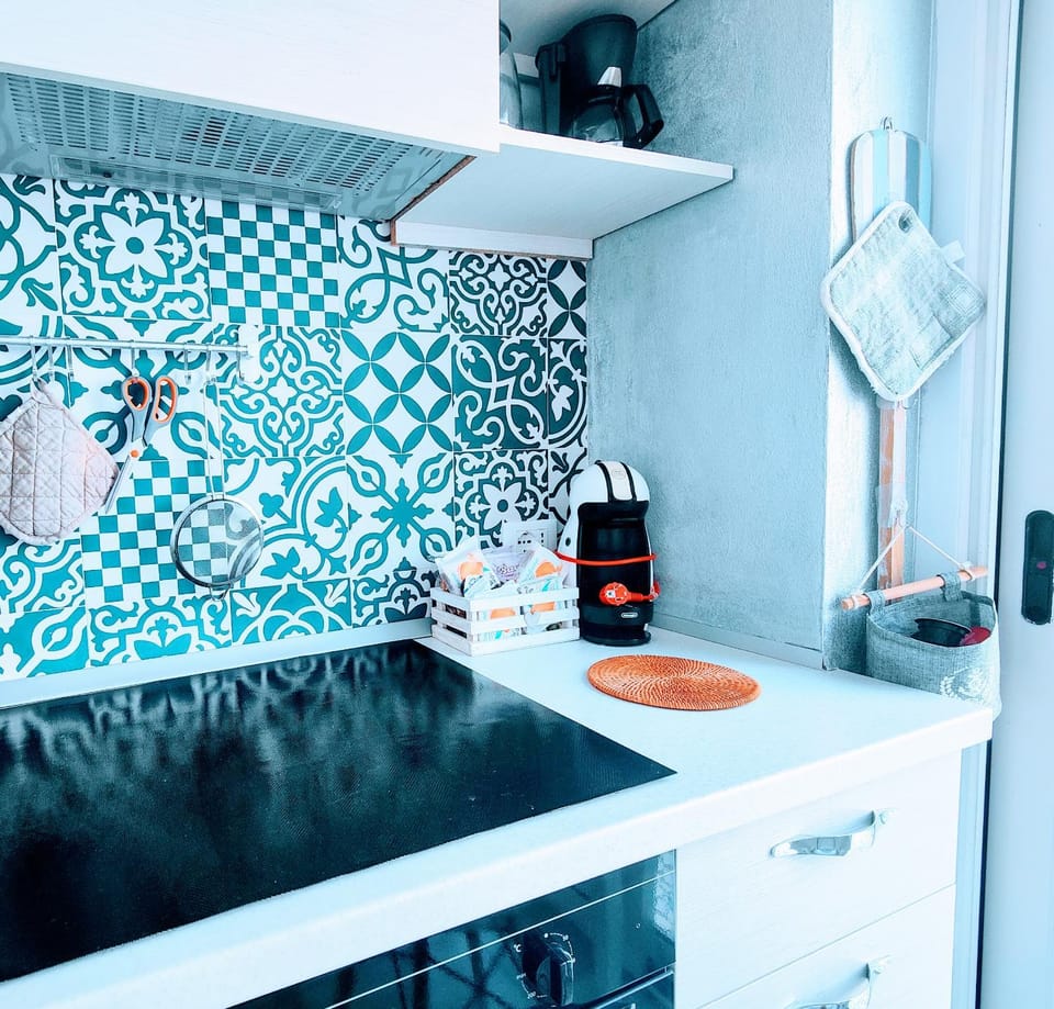 Kitchen or kitchenette, pet friendly, stove