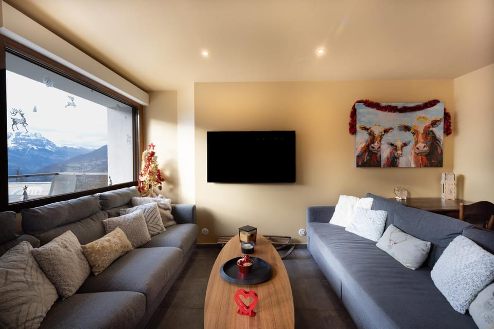 Property building, Living room