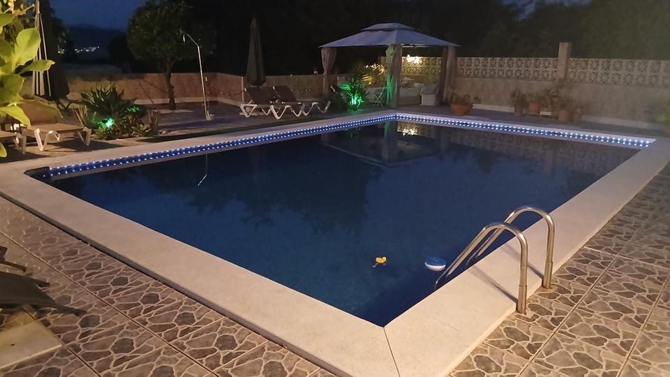 Night, Pool view