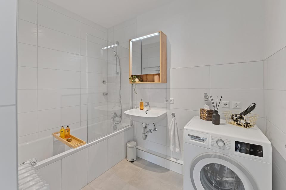 Bathroom, Bath, washing machine, washing machine