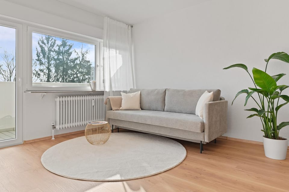 View (from property/room), View (from property/room), Living room, Seating area