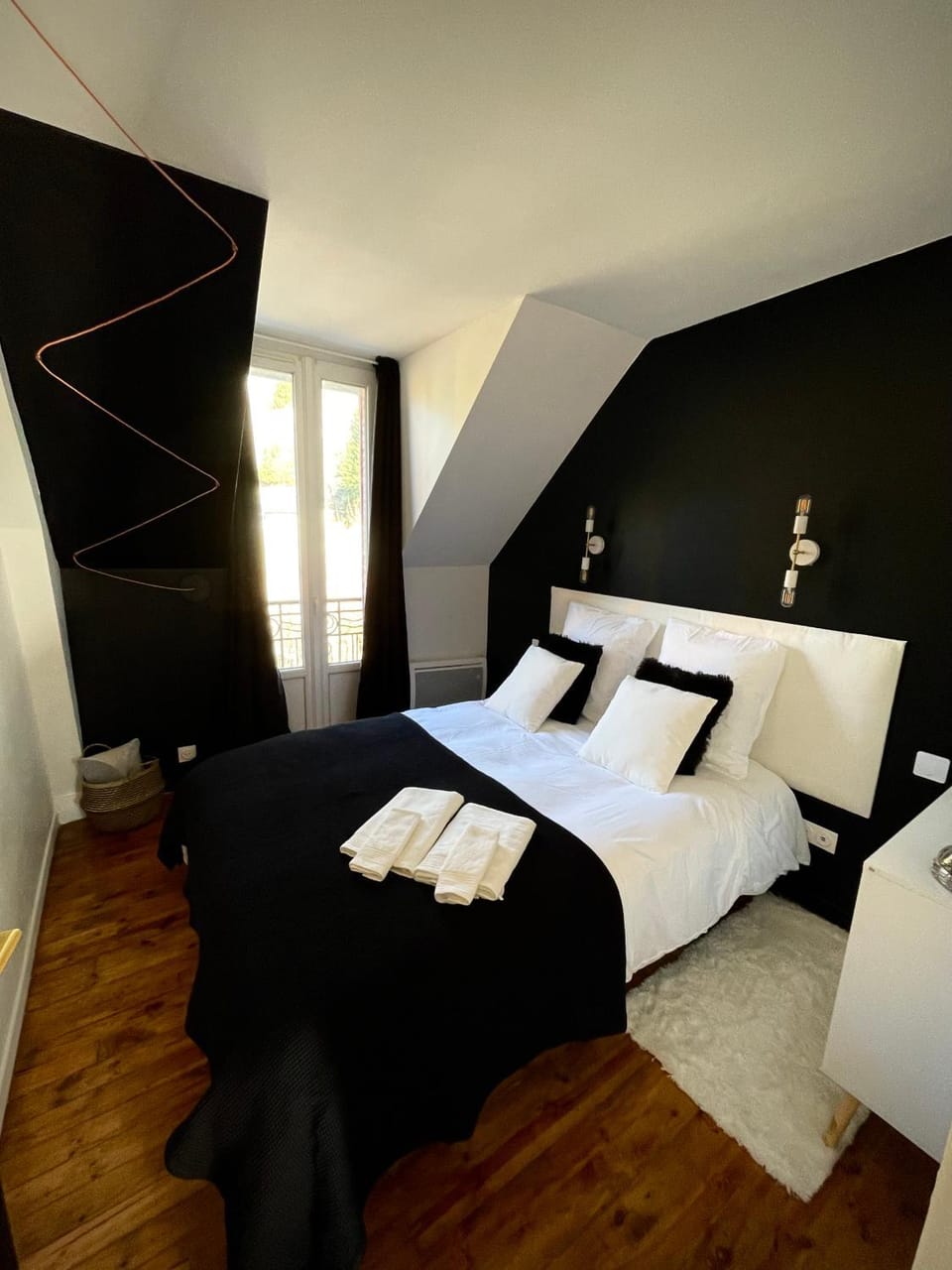 Bed, Bedroom