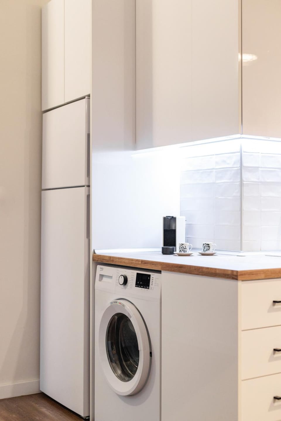 laundry, kitchen