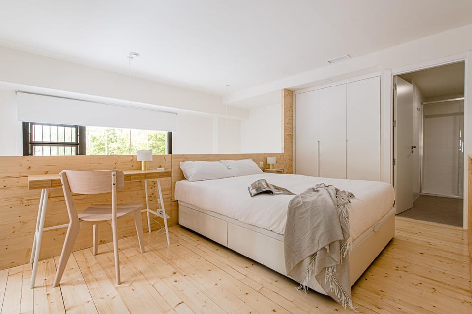 Bed, Other