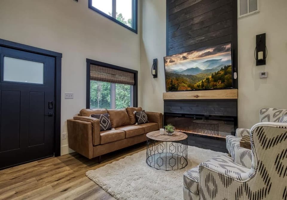 Arise in the Glades House in Gatlinburg