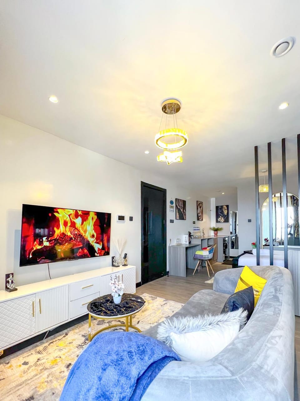 TV and multimedia, Living room, Photo of the whole room