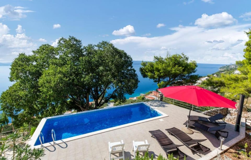 Natural landscape, Pool view, Sea view, Swimming pool, sunbed