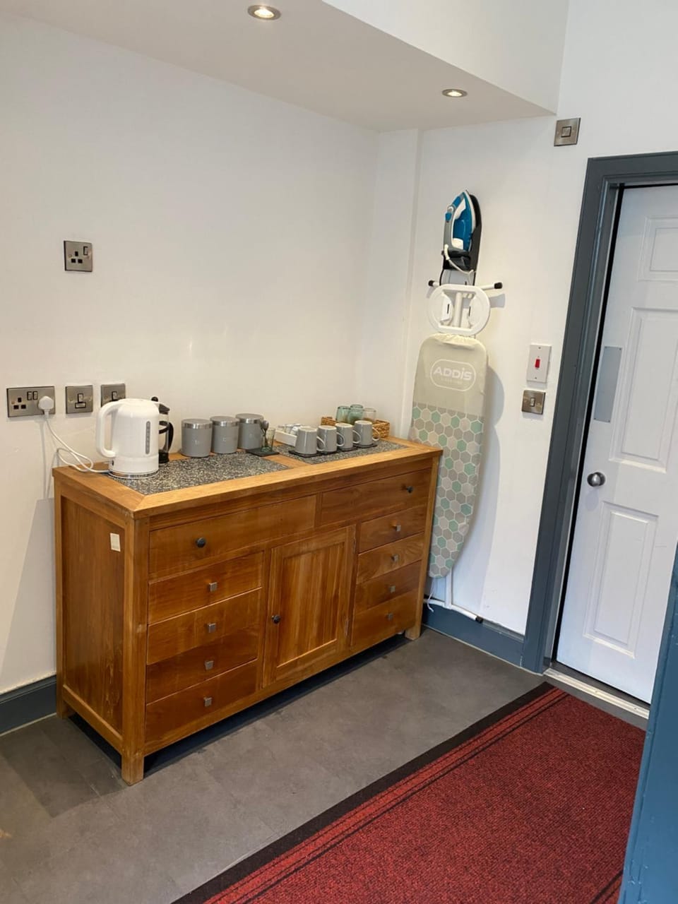 Coffee/tea facilities