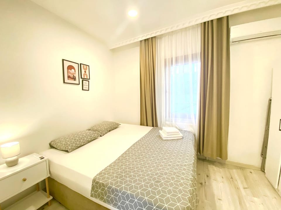 Historical comfy flat in Beyoğlu tophane, galata Apartment in Istanbul
