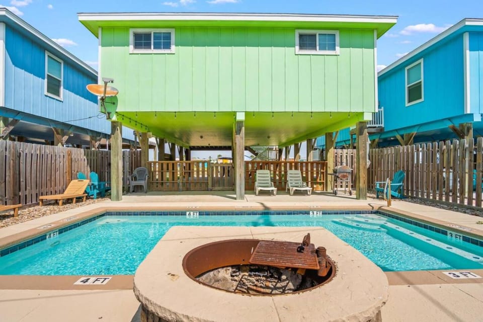 Pool view