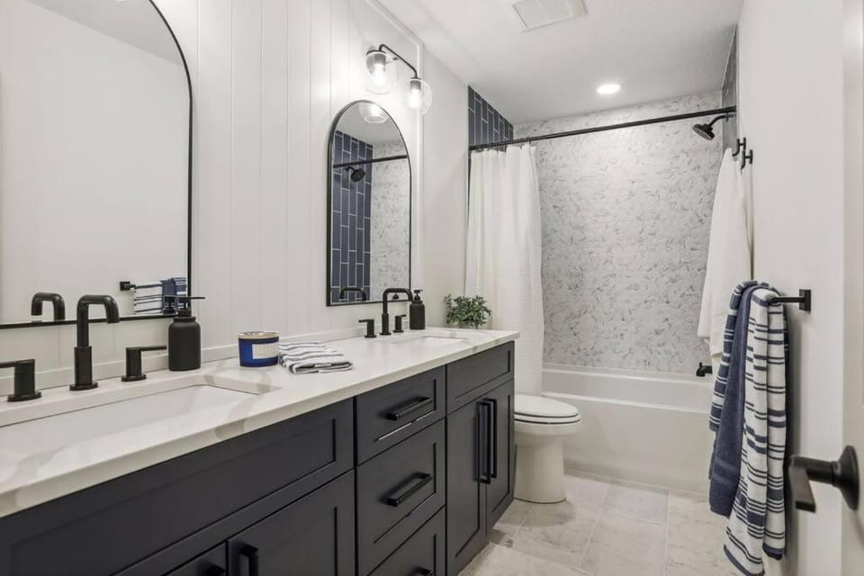 Luxury Hastings Home, Sleeps 18+ House in Hastings