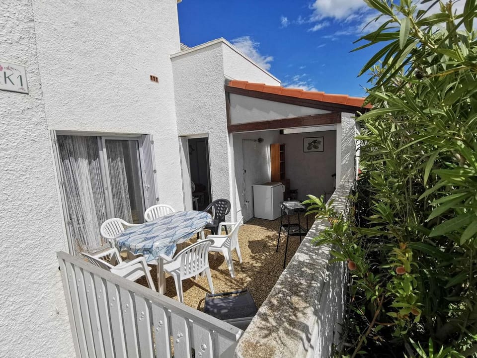 Résidence Les Zodiaques - Appartement 3 Pièces climatisé 4 couchages PORT LEUCATE. Réf: 1ZOD_K5 MAE-6681 Apartment in Le Barcarès