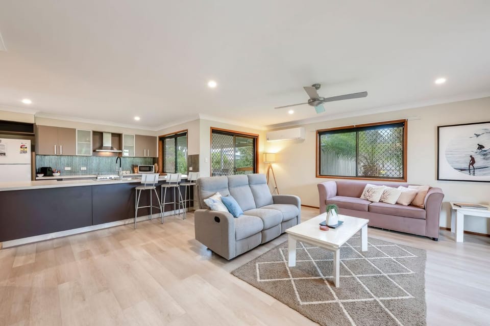 12 Wilfred Street House in Bargara