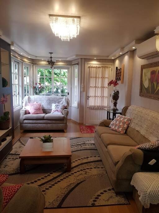 Casa Mimosa House in Gramado