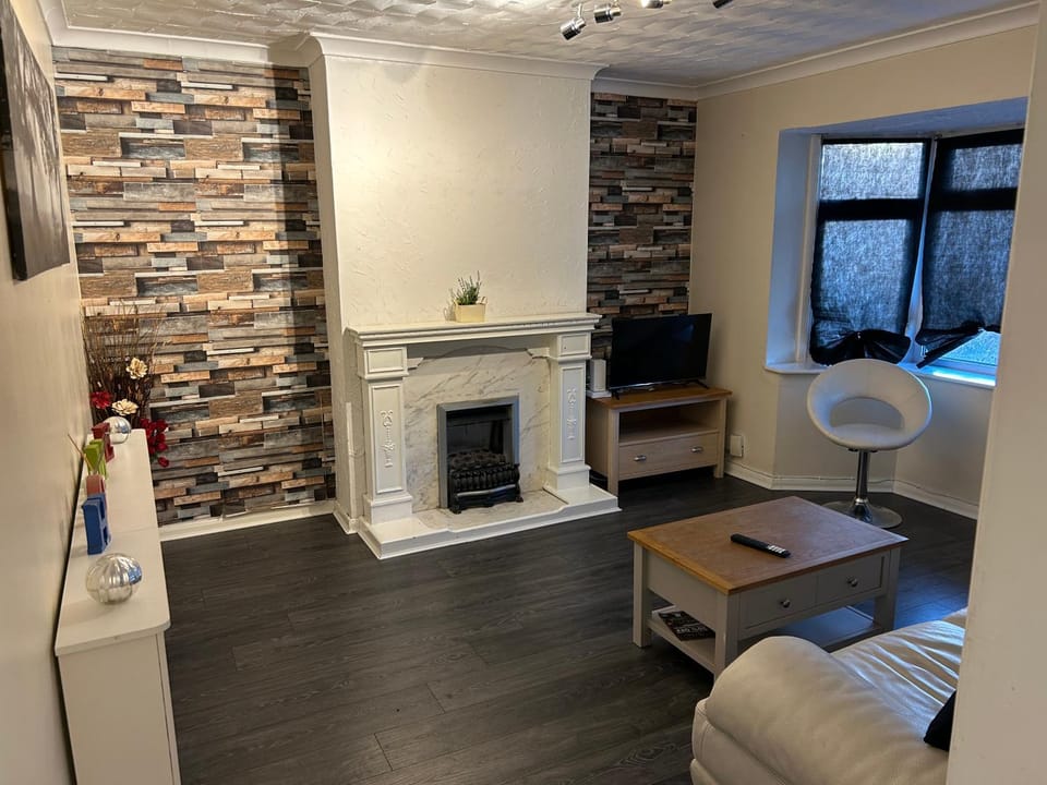 Contractor & Family Friendly House Romford Apartment in Romford