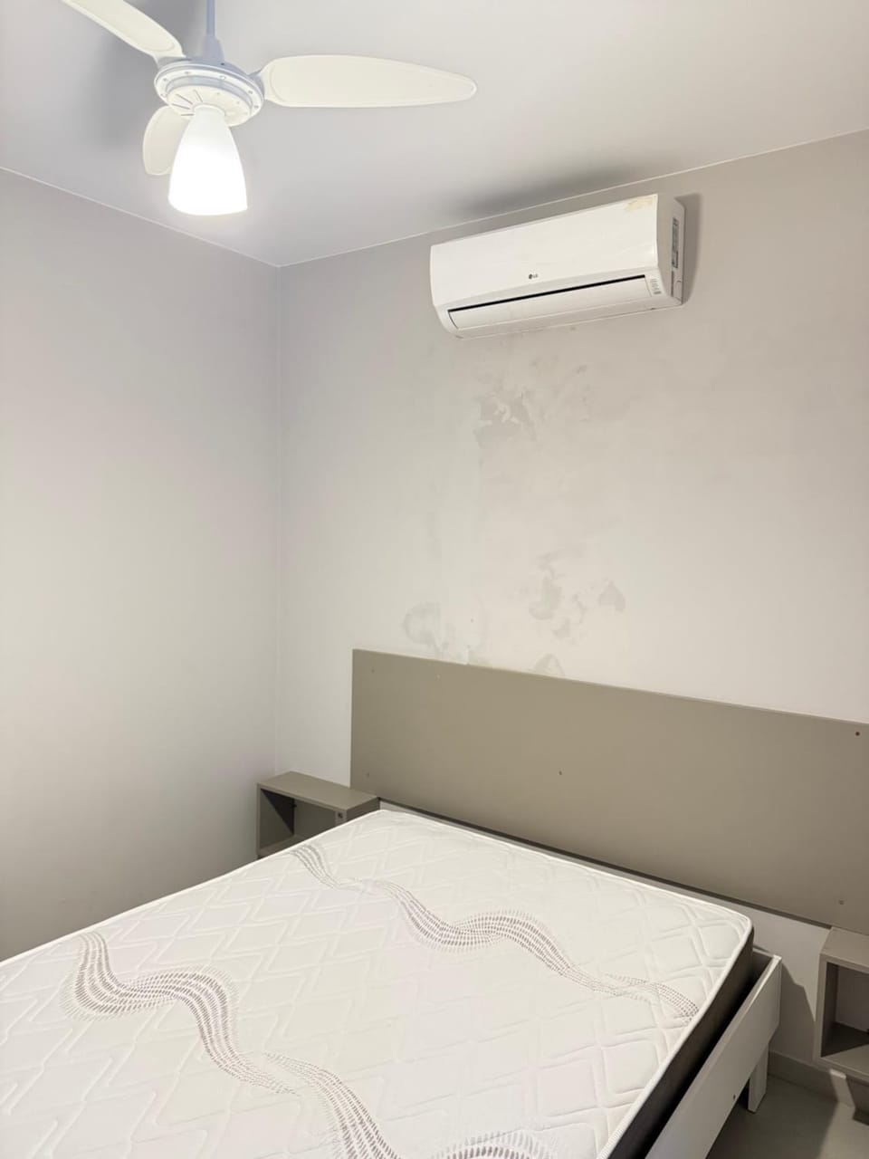 Ótimo apto a 50m da areia churrasq 2Q 2 banheiros 302 Apartment in State of Santa Catarina
