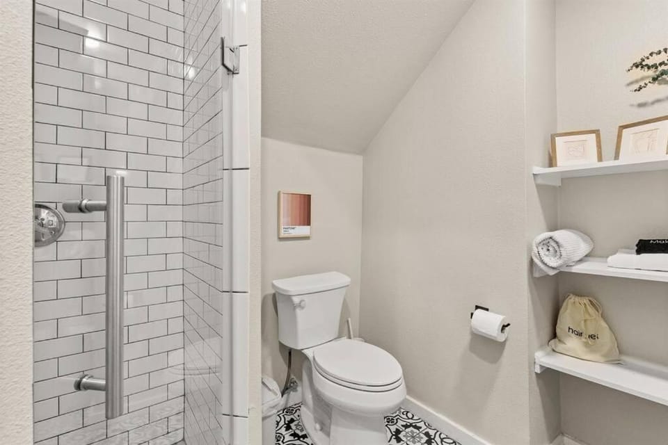 Reduced! Casa Paz - Historic Home Walking Distance House in San Antonio