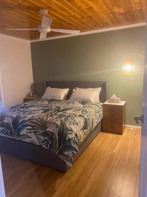 Coastal Retreat, 400 Metres to beach House in Cowes