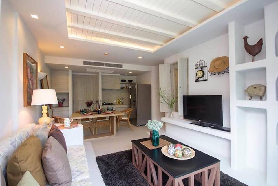 Communal lounge/ TV room, Living room, Seating area