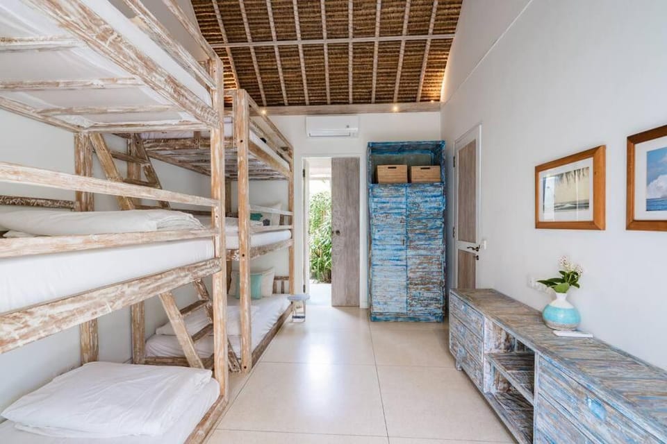 bunk bed