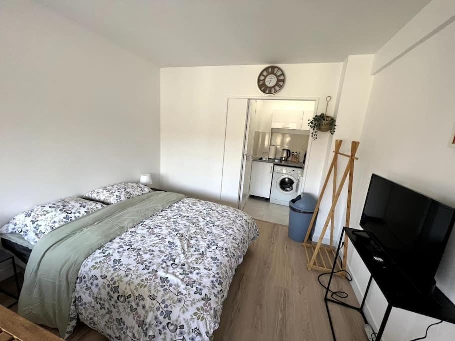 Studio cozy proche Paris Apartment in Île-de-France