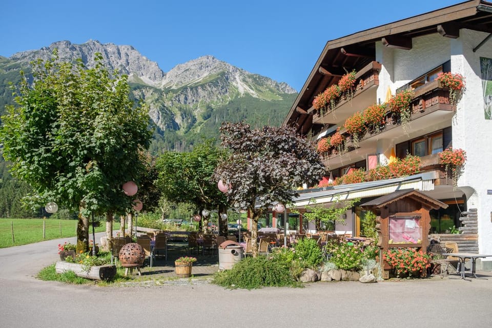Property building, Natural landscape, Garden, Mountain view