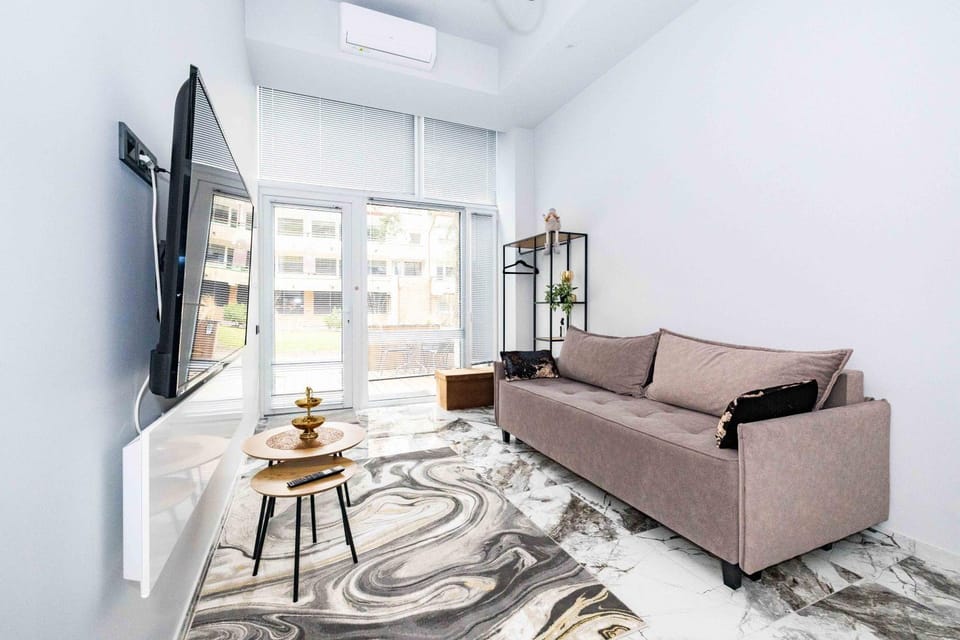 TV and multimedia, Seating area
