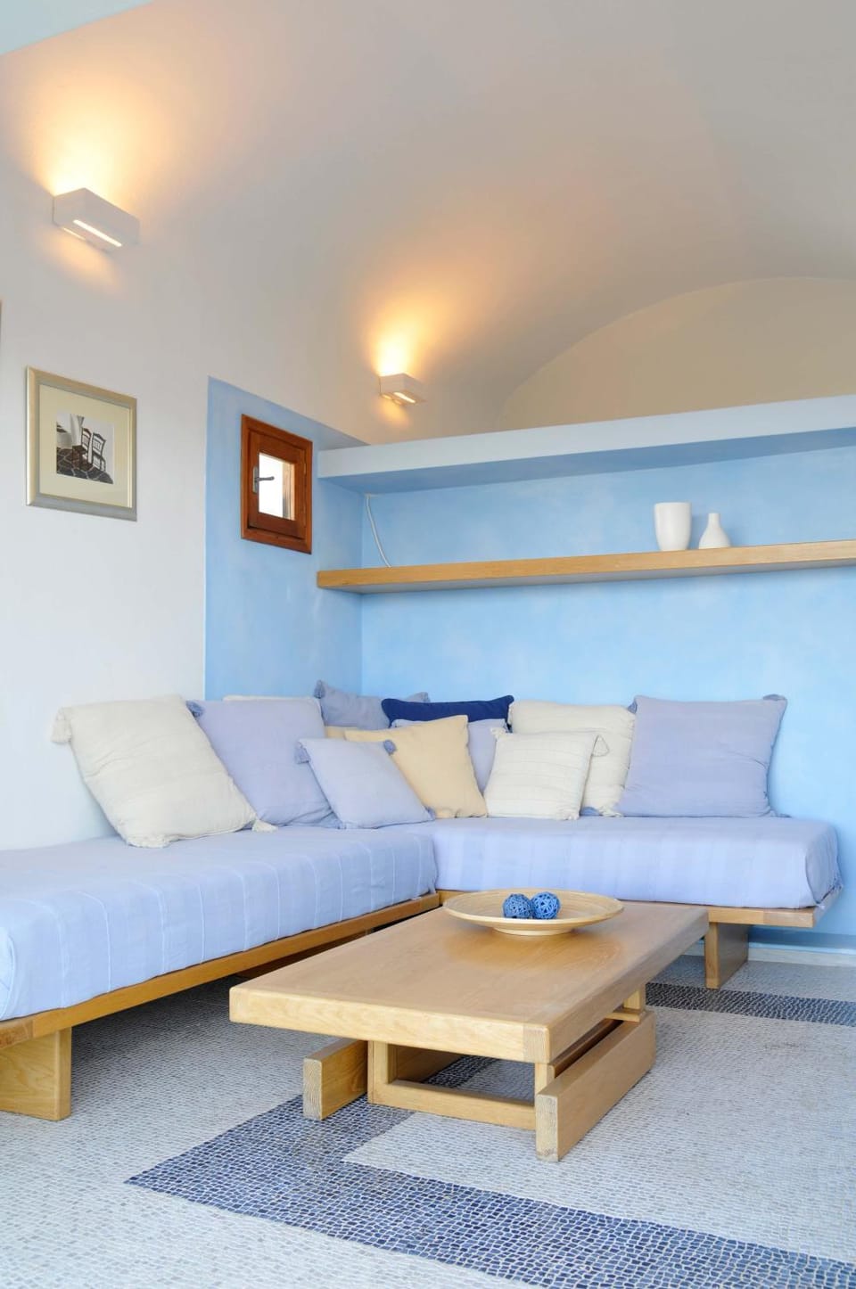 Living room, Seating area