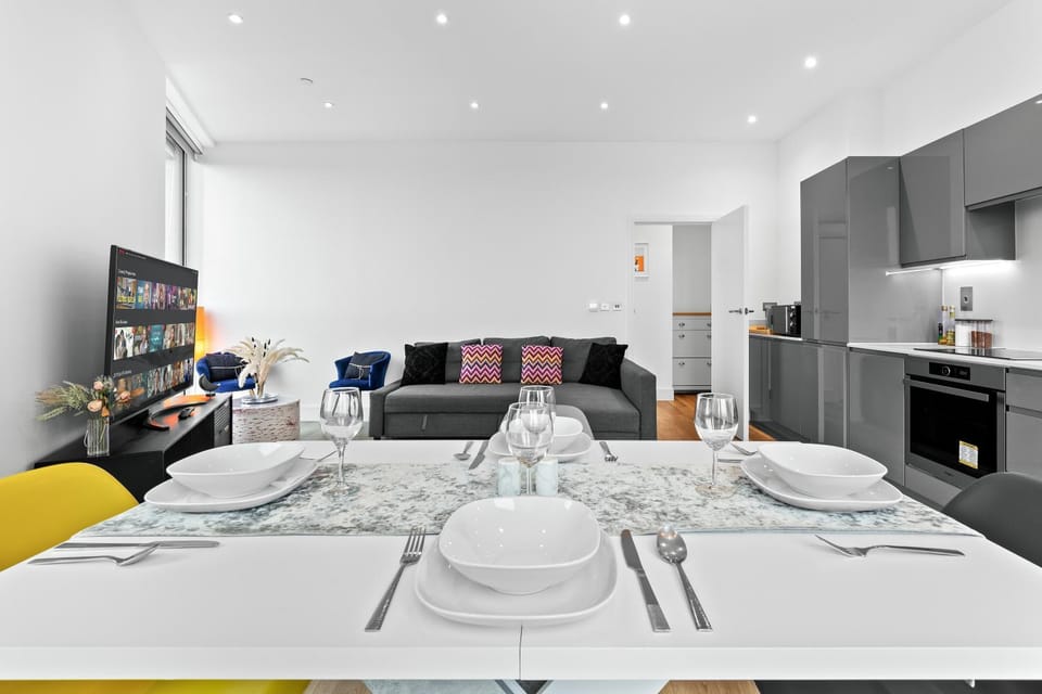 Battersea Penthouse Sleep 9 WH Apartment in London