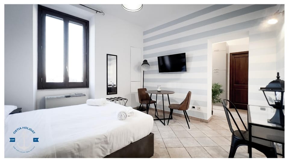 Bed, TV and multimedia, Living room, Photo of the whole room, Bedroom, hair dresser