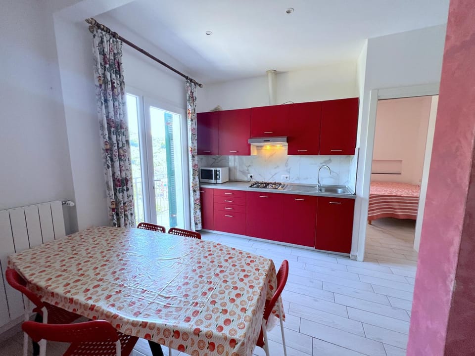 Villa tranquilla immersa nel verde a 2 Km dal mare Apartment in Chiavari