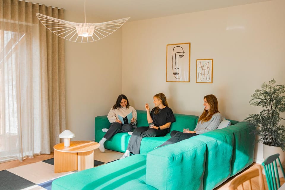 People, Living room, Seating area, group of guests
