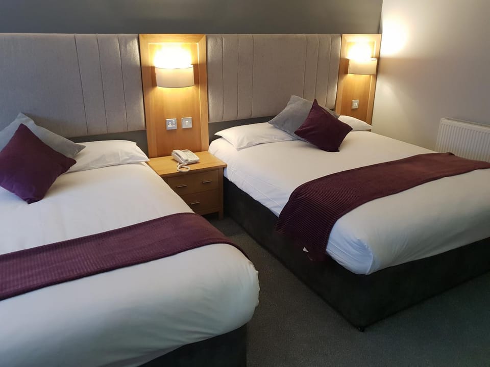 Bed, Other, Decorative detail