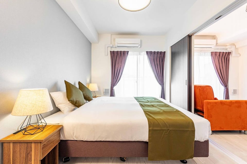 Bed, Bedroom, air conditioner