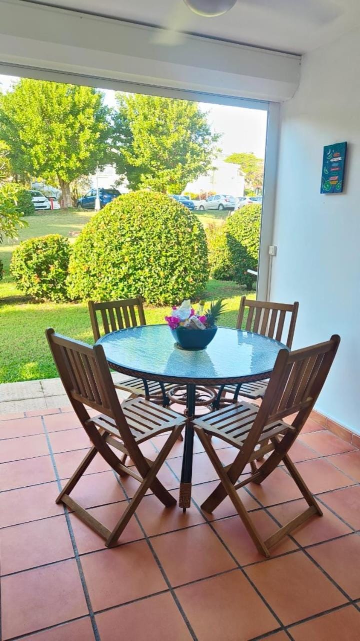 Dining area, Garden view