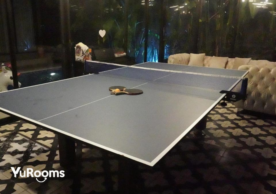 Table tennis