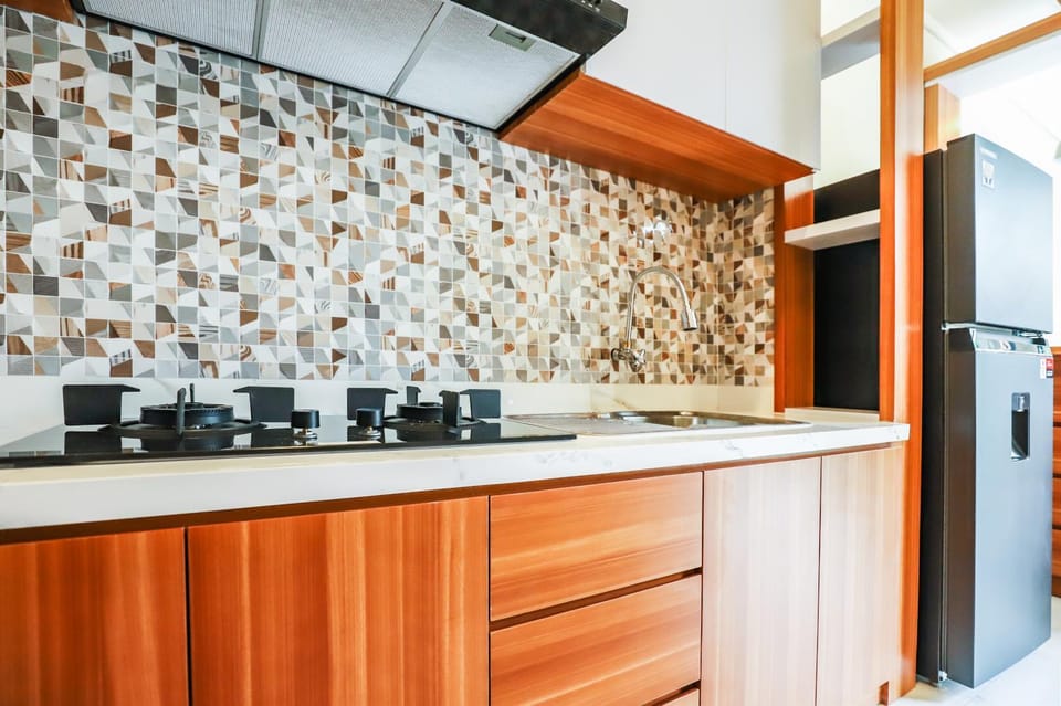 Kitchen or kitchenette, oven, stove