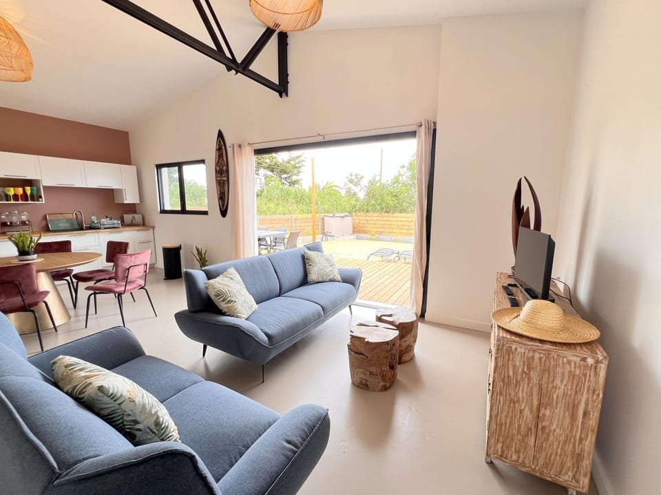 TV and multimedia, Living room